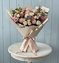 Букет цветов из:  Розы и Лизиантусы в Усть-Коксе