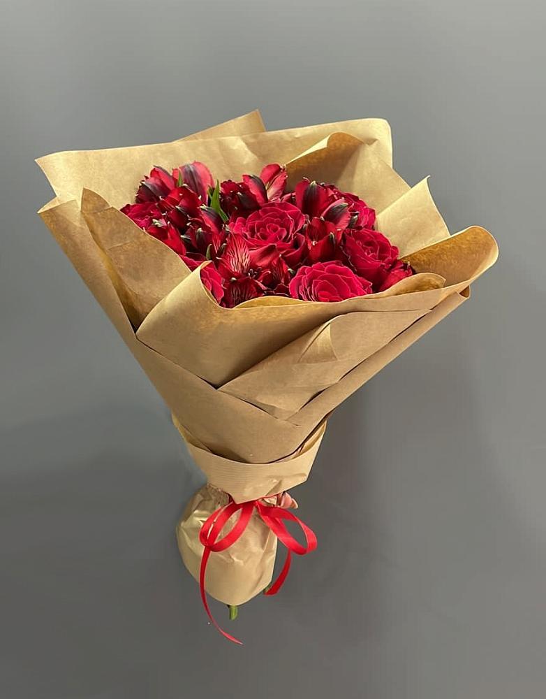 Букет цветов из: Альстромерии и Розы в Усть-Коксе