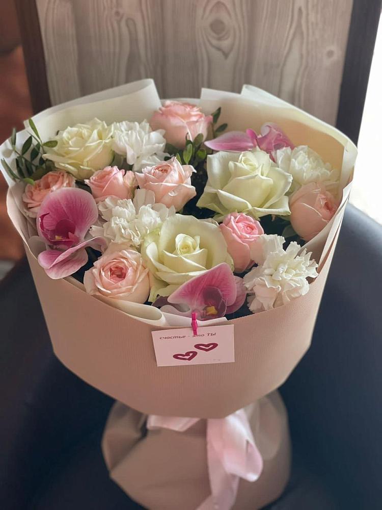 Букет цветов из: Орхидеи, Розы и Гвоздики в Усть-Коксе