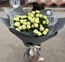 Букет Белые кустовые розы Солинеро в Усть-Коксе