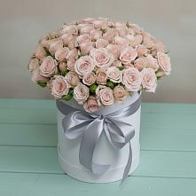 Цветочная композиция из Розы в шляпной коробке в Усть-Коксе