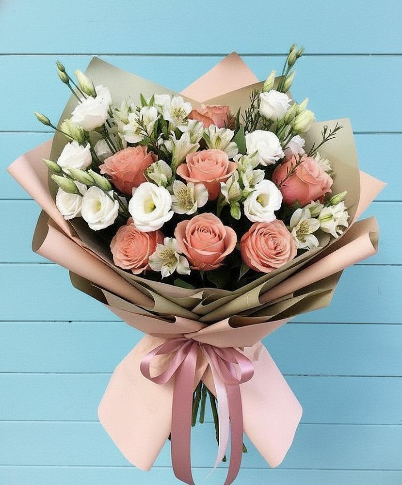 Букет цветов из: Розы, Альстромерии и Лизиантусы в Усть-Коксе
