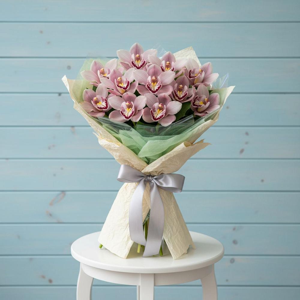 Букет цветов из: Орхидеи и Розы в Усть-Коксе