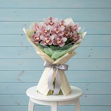 Букет цветов из:  Орхидеи и Розы в Усть-Коксе