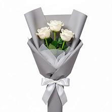 Букет 3 белые розы в Усть-Коксе