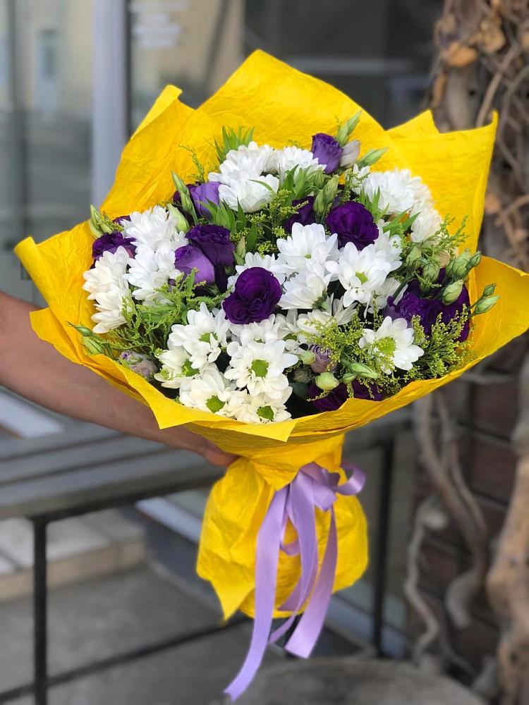 Букет цветов из: Ирисы, Хризантемы и Ромашки в Усть-Коксе
