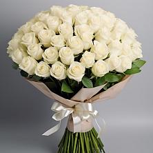 Букет 101 беля роза Белоснежка в Усть-Коксе