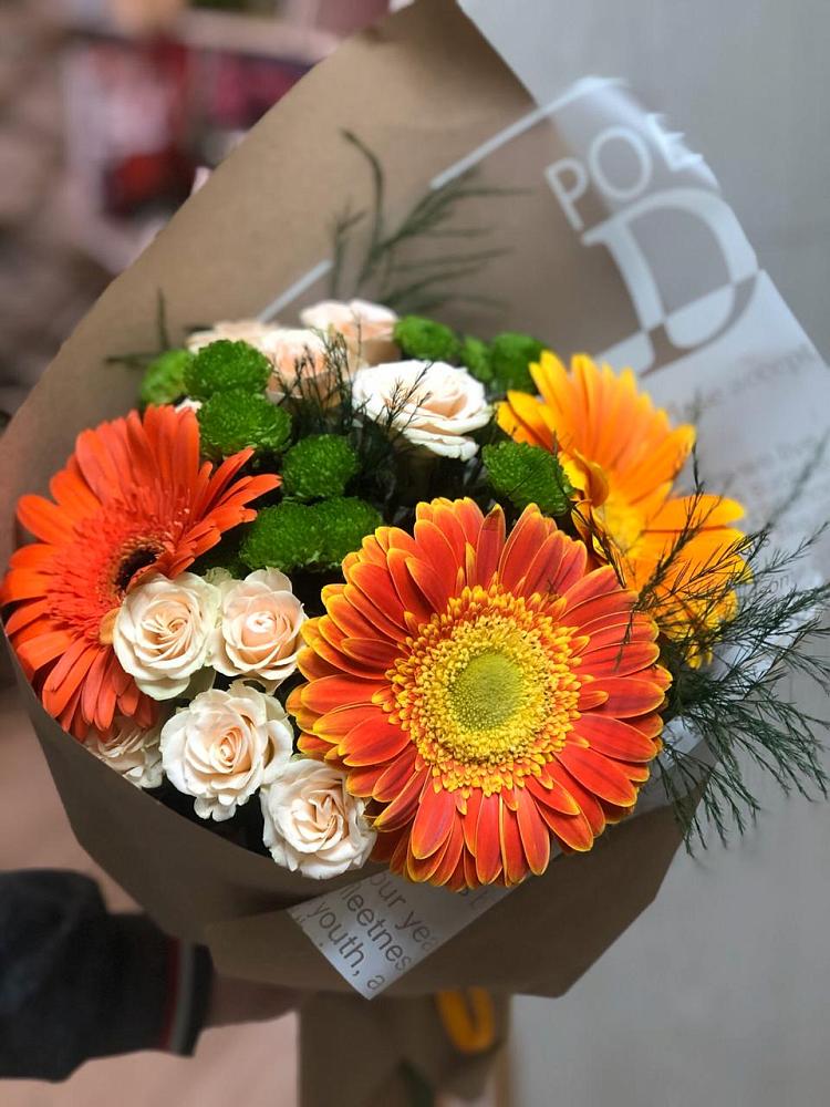 Букет цветов из: Герберы, Хризантемы и Розы в Усть-Коксе