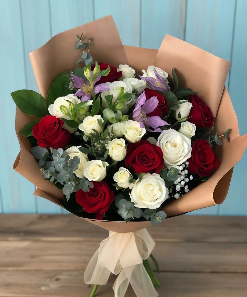 Букет цветов из: Розы и Альстромерии в Усть-Коксе
