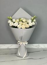 Букет цветов из:  Розы и Лизиантусы в Усть-Коксе